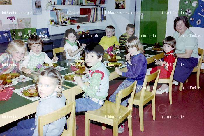 1978 Kindergarten St. Peter in Sinzig: KNSTPTSN-011539