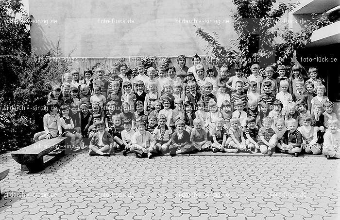 1971 Mai - Kath. Kindergarten St. Peter in Sinzig: MKTKNSTPTSN-014178