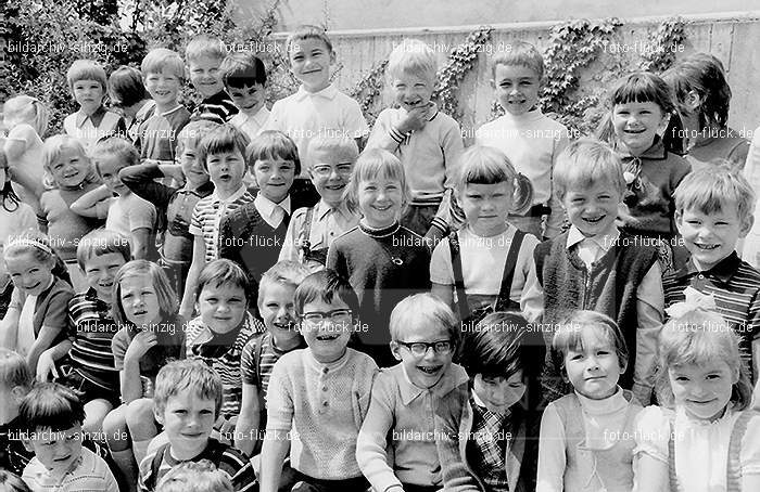 1971 Mai - Kath. Kindergarten St. Peter in Sinzig: MKTKNSTPTSN-014182