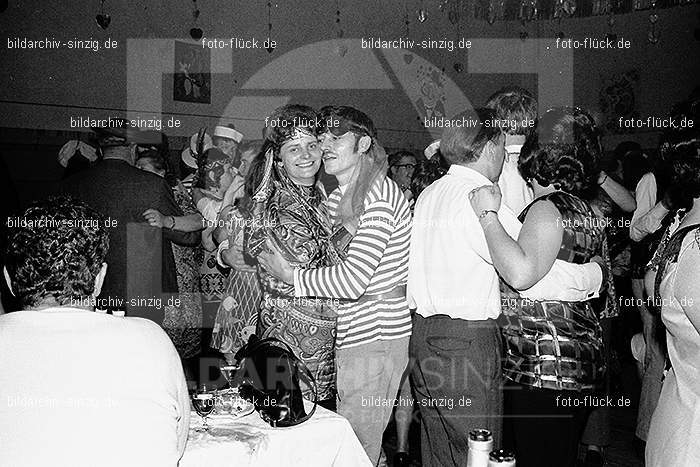 1971/1970 Karneval Ball im Saalherges Westum: KRBLSLWS-014646