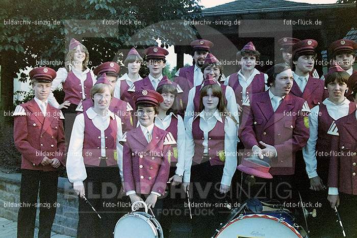 1981 Gruppenfotos vom Spielmannszug Löhndorf: GRSPLH-016162