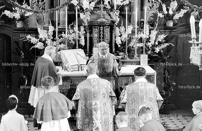 50 Jähriges Priester-Jubiläum -Pastor Pütz - Franken 1968: JHPRJBPSPTFR-004240