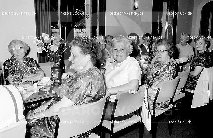 Treffen im Cafe am Schloss Sinzig 1968: TRCFSCSN-004897