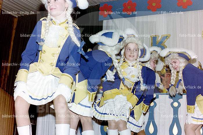 1980 Karnevals-Sitzung im Helenensaal Sinzig: KRSTHLSN-007649
