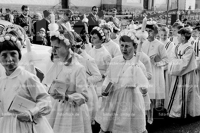1967 Weißer Sonntag Kommunion in Sinzig St. Peter: WSSNKMSNSTPT-010044