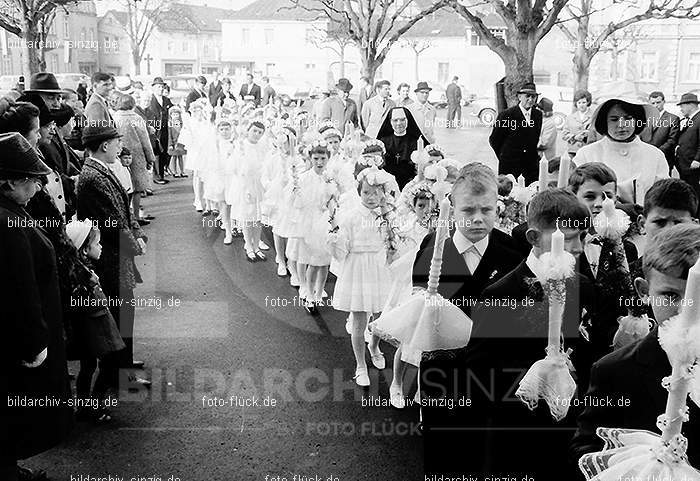 1967 Weißer Sonntag Kommunion in Sinzig St. Peter: WSSNKMSNSTPT-010047