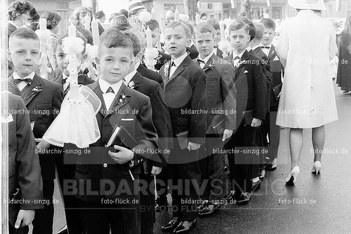 1967 Weißer Sonntag Kommunion in Sinzig St. Peter: WSSNKMSNSTPT-010075