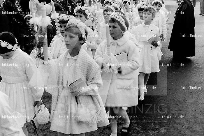 1967 Weißer Sonntag Kommunion in Sinzig St. Peter: WSSNKMSNSTPT-010081