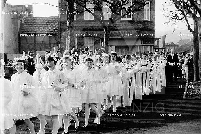 1967 Weißer Sonntag Kommunion in Sinzig St. Peter: WSSNKMSNSTPT-010096