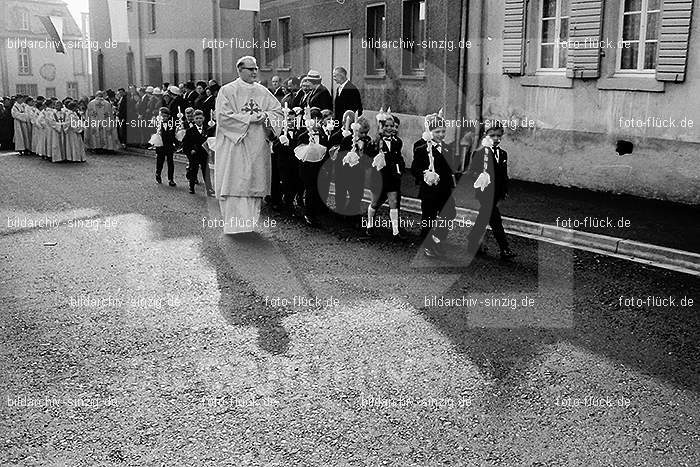 1965 Kinderkommunion Weißer Sonntag in Sinzig: KNWSSNSN-010138