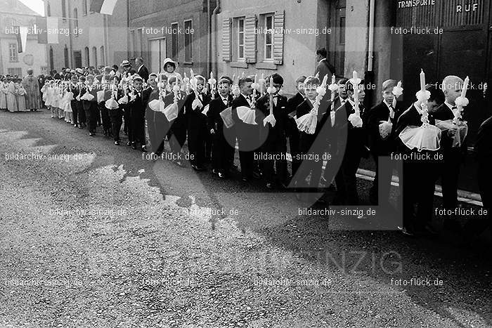 1965 Kinderkommunion Weißer Sonntag in Sinzig: KNWSSNSN-010142