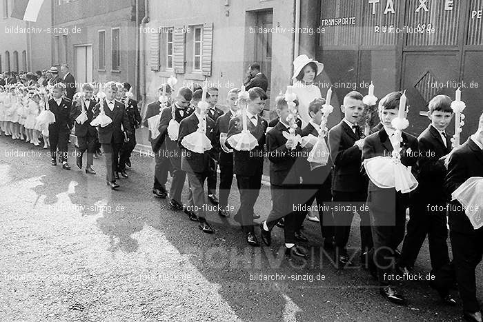 1965 Kinderkommunion Weißer Sonntag in Sinzig: KNWSSNSN-010146