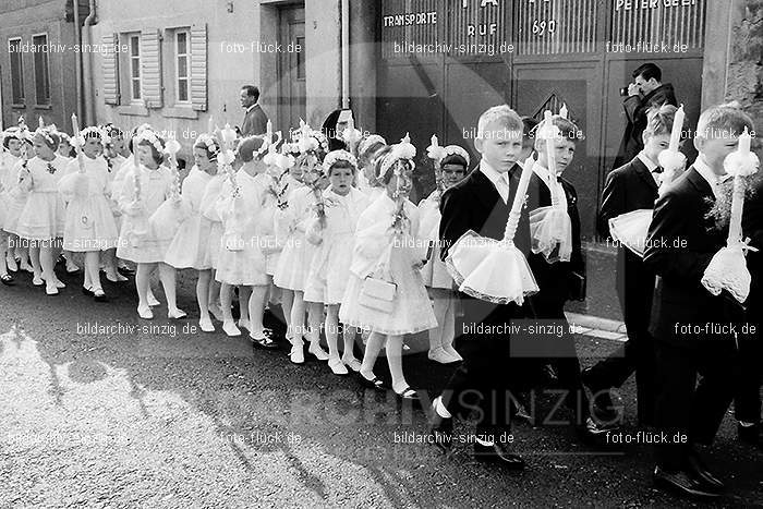 1965 Kinderkommunion Weißer Sonntag in Sinzig: KNWSSNSN-010149