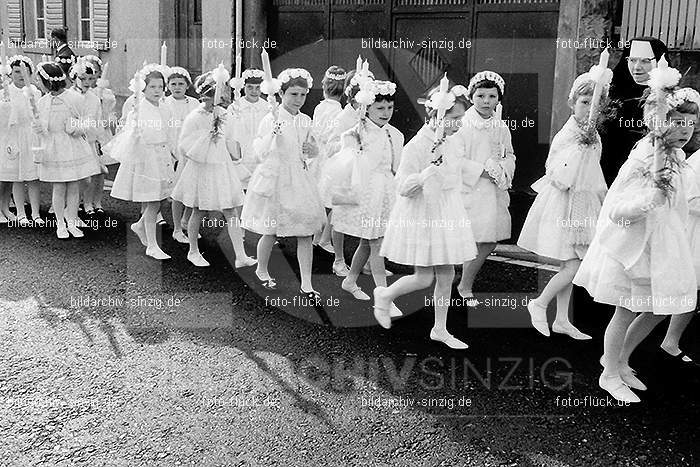 1965 Kinderkommunion Weißer Sonntag in Sinzig: KNWSSNSN-010151