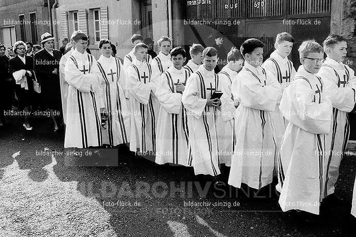 1965 Kinderkommunion Weißer Sonntag in Sinzig: KNWSSNSN-010160