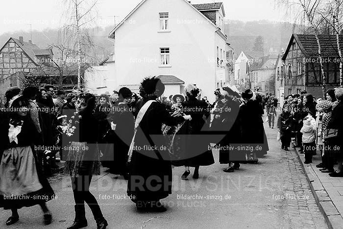 1967 Kinderzug am Veilchendienstag in Sinzig: KNVLSN-010225