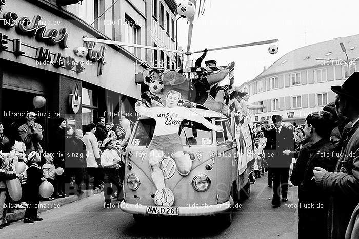 1967 Kinderzug am Veilchendienstag in Sinzig: KNVLSN-010247