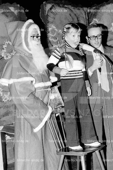 1973 Weihnachtsfeier für die Kinder der Angestellten der Agrob: WHFRKNNGGR-010401