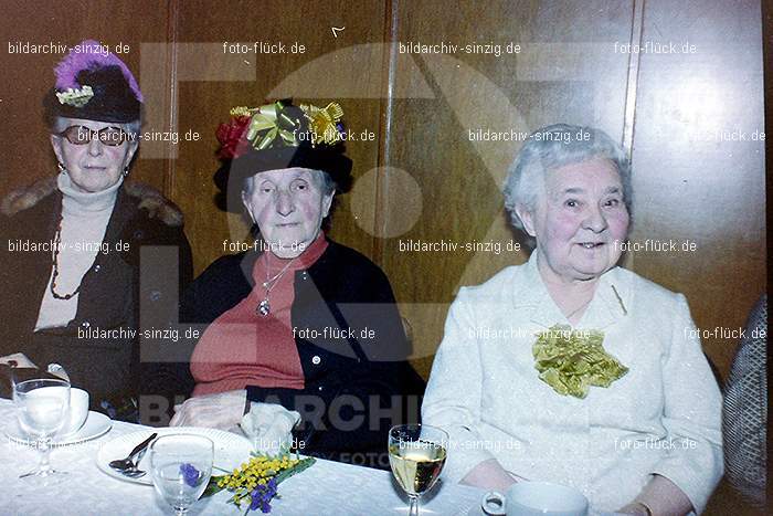 1979 Karnevalssitzung der Senioren in Sinzig: KRSNSN-010887