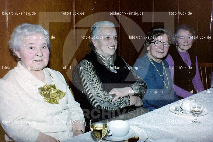 1979 Karnevalssitzung der Senioren in Sinzig: KRSNSN-010888
