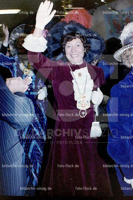1979 Karnevalssitzung der Senioren in Sinzig: KRSNSN-010996