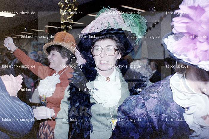 1979 Karnevalssitzung der Senioren in Sinzig: KRSNSN-010998