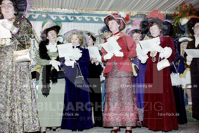 1979 Karnevalssitzung der Senioren in Sinzig: KRSNSN-011013