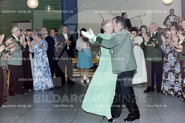 1979 Schützenball der St. Hubertus Schützengesellschaft im Jugendhaus Sinzig: SCSTHBSCJGSN-011073