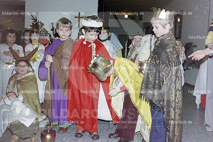 1974 Kindergarten St. Peter Heilige 3 Könige: KNSTPTHLKN-011123