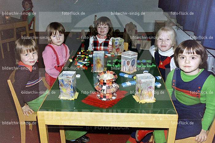 1974 Sankt Martin im Kindergarten St. Peter: SNMRKNSTPT-011155