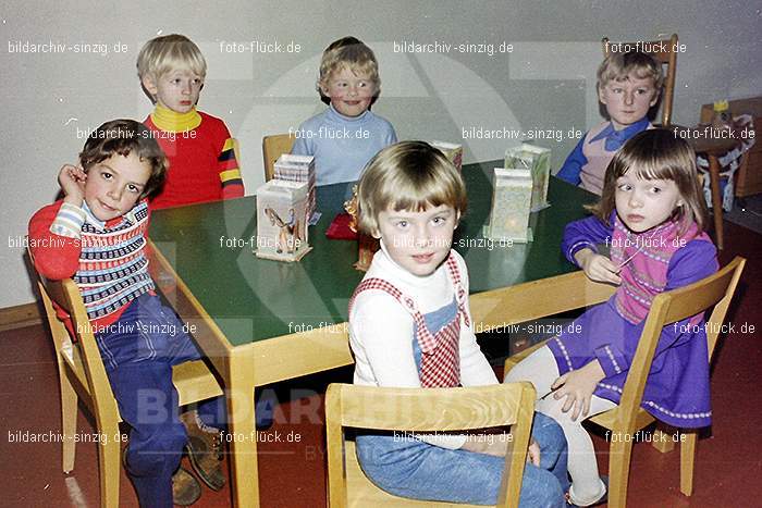 1974 Sankt Martin im Kindergarten St. Peter: SNMRKNSTPT-011162