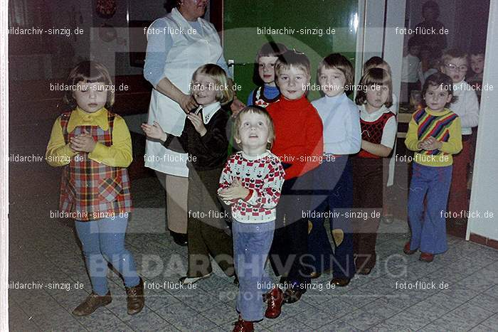 1974 Sankt Martin im Kindergarten St. Peter: SNMRKNSTPT-011165