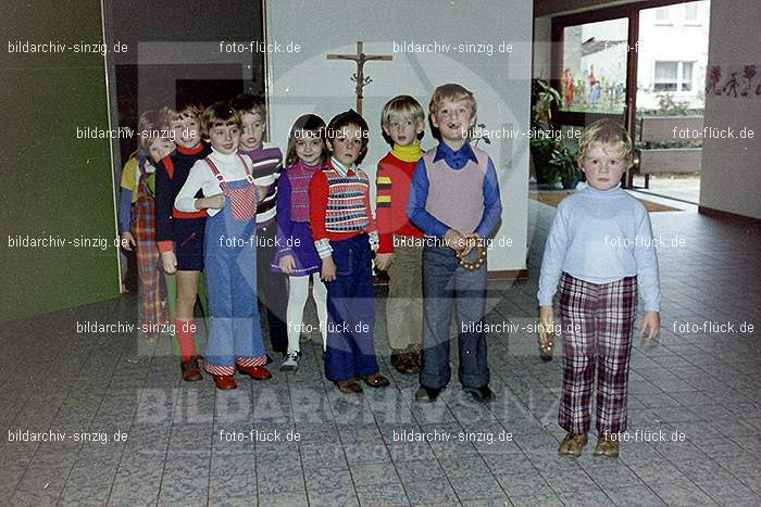 1974 Sankt Martin im Kindergarten St. Peter: SNMRKNSTPT-011168