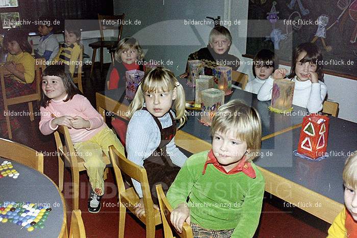 1974 Sankt Martin im Kindergarten St. Peter: SNMRKNSTPT-011170