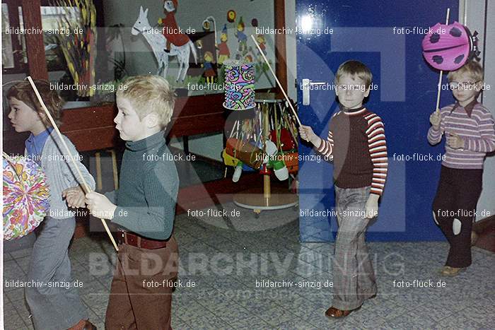 1974 Sankt Martin im Kindergarten St. Peter: SNMRKNSTPT-011176