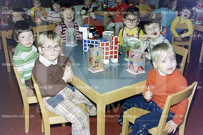 1974 Sankt Martin im Kindergarten St. Peter: SNMRKNSTPT-011199