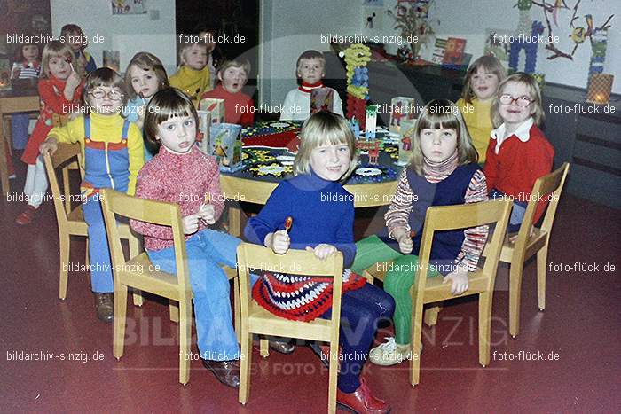 1974 Sankt Martin im Kindergarten St. Peter: SNMRKNSTPT-011201