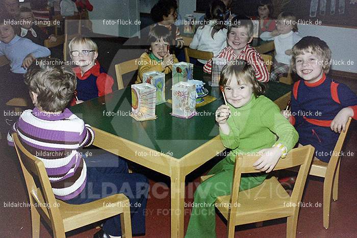 1974 Sankt Martin im Kindergarten St. Peter: SNMRKNSTPT-011206