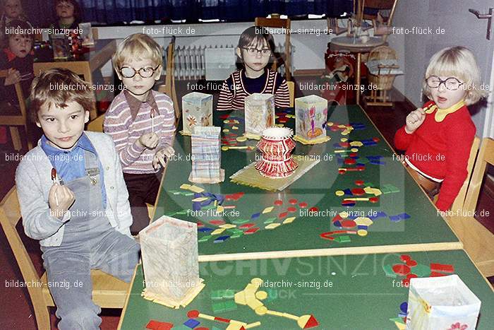 1974 Sankt Martin im Kindergarten St. Peter: SNMRKNSTPT-011214