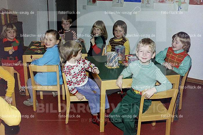 1974 Sankt Martin im Kindergarten St. Peter: SNMRKNSTPT-011216