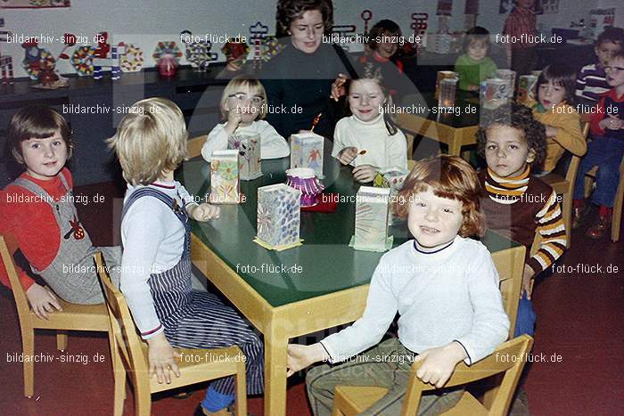 1974 Sankt Martin im Kindergarten St. Peter: SNMRKNSTPT-011219