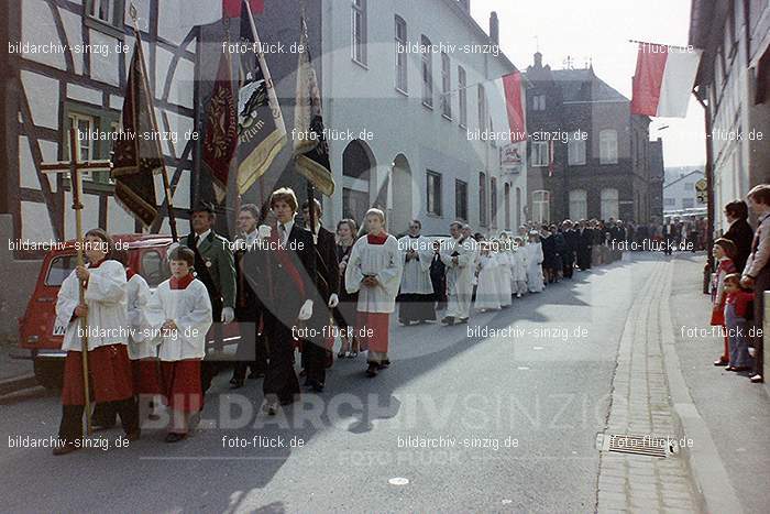 1978 Kommunion in Westum: KMWS-011287