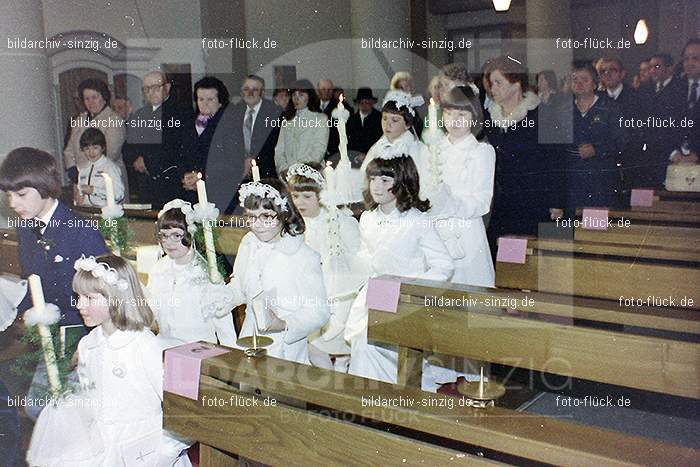 1978 Kommunion in Westum: KMWS-011293