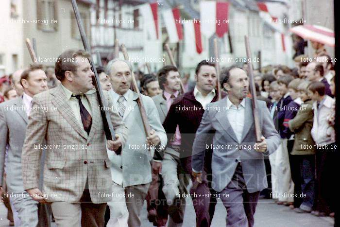 1978 Kirmes und Parademarsch in Löhndorf: KRPRLH-011454