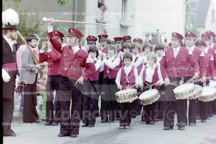 1978 Kirmes und Parademarsch in Löhndorf: KRPRLH-011465