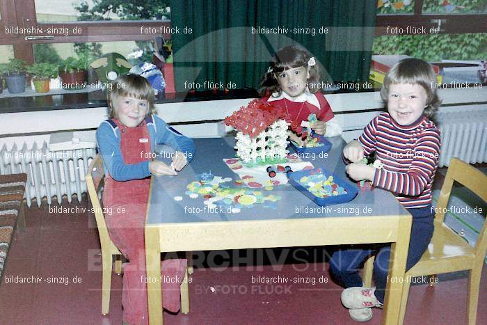 1978 Kindergarten St. Peter in Sinzig: KNSTPTSN-011527