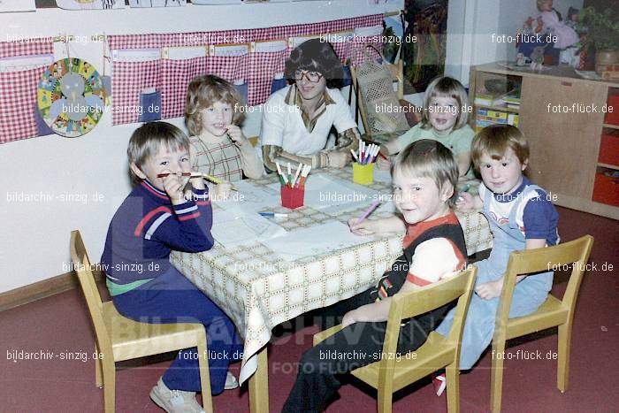 1978 Kindergarten St. Peter in Sinzig: KNSTPTSN-011530