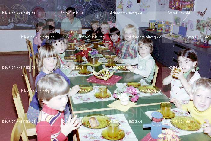 1978 Kindergarten St. Peter in Sinzig: KNSTPTSN-011537