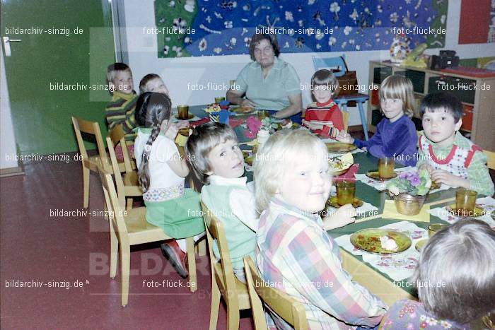 1978 Kindergarten St. Peter in Sinzig: KNSTPTSN-011538