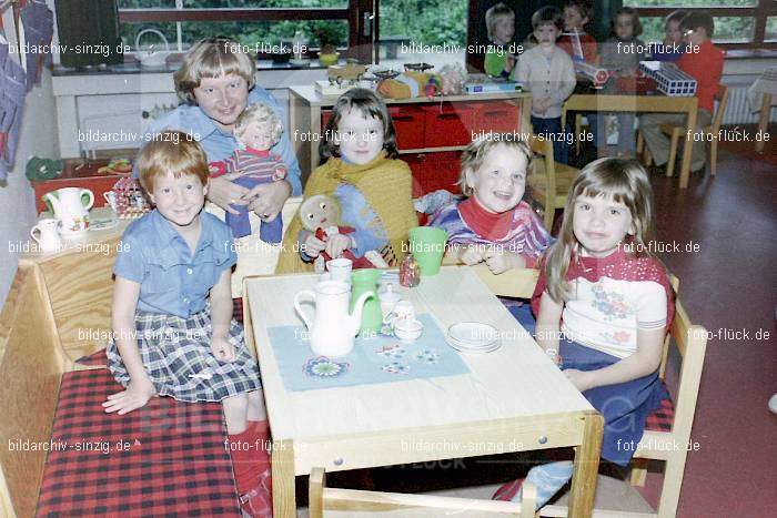 1978 Kindergarten St. Peter in Sinzig: KNSTPTSN-011547